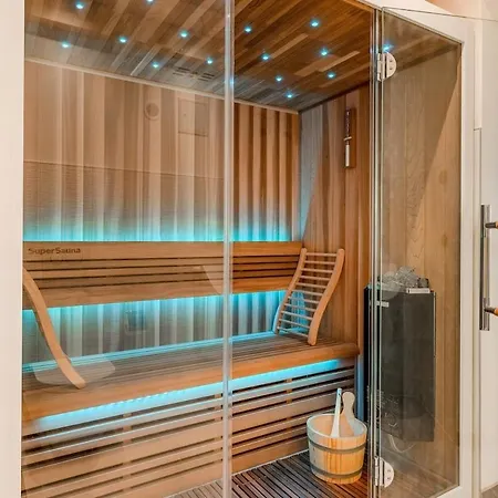 Glamorous Mit Kamin Und Sauna *